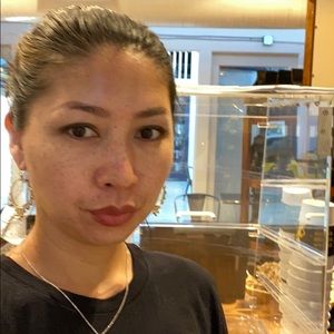 Meet your Posher, Dana